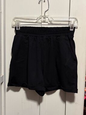 Womens fashion nova shorts size s